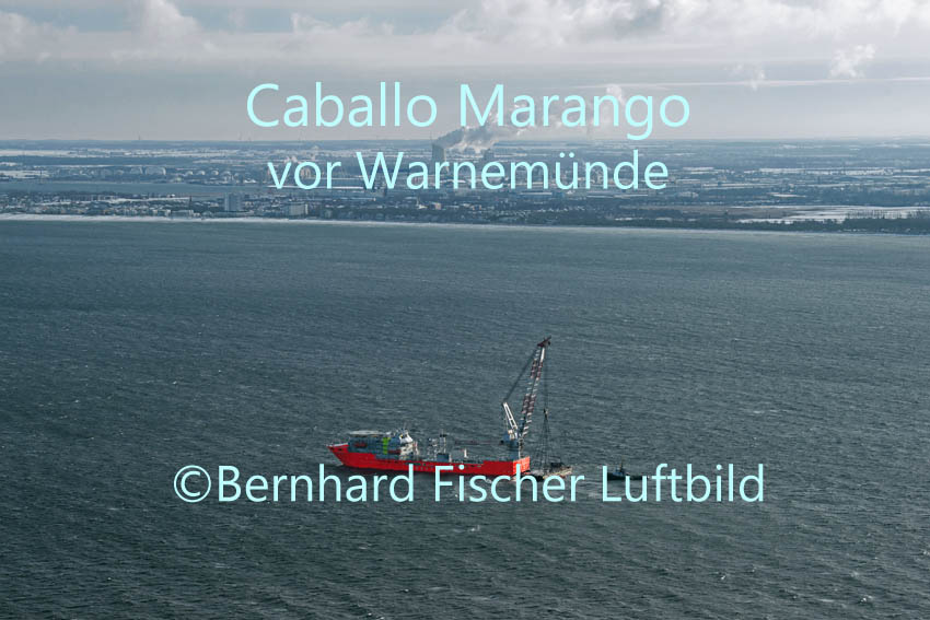 Caballo Marango vor Warnemnde III, Bernhard Fischer Luftbild (Nr. 1825), 21.01.2013