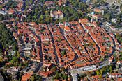 Celle, Altstadt mit Schloss, Luftbild Nr. 1808, 01.10.2012, Bernhard Fischer