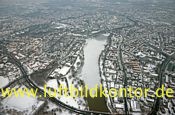 M�nster, Aasee mit Altstadt, d�stere Schnee-Stimmung, Luftbild Nr 1499, 02.01.2010, B. Fischer Luftbild