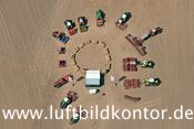 Trecker-Formation, Soest, Bernhard Fischer Luftbild, Nr. 1745, 05.05.2011